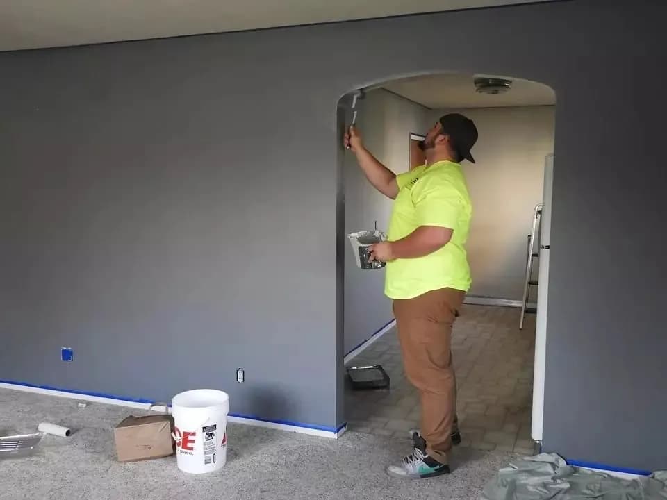 Jak malować ściany bez błędów - krok po kroku do idealnego efektu